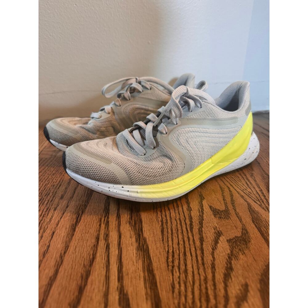 Lululemon Blissfeel Run 2 women’s 8.5 EUC